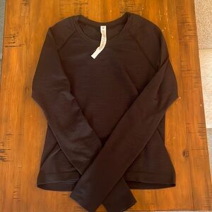 EUC lululemon swiftly race length long sleeve black size 6